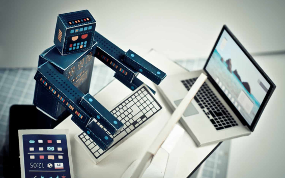 What's machine translation and what are the advantages of using it?