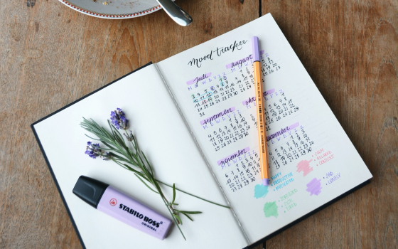 Is it impossible to manage a multilingual project in 30 languages?